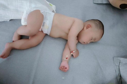 宝鸡孕妇肚脐周围发青